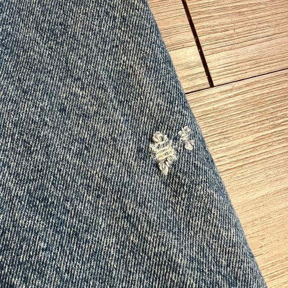 Y2K Carhartt Medium Wash Straight Leg Denim Jeans Leather Patch Size 32X32 - Picture 7 of 7